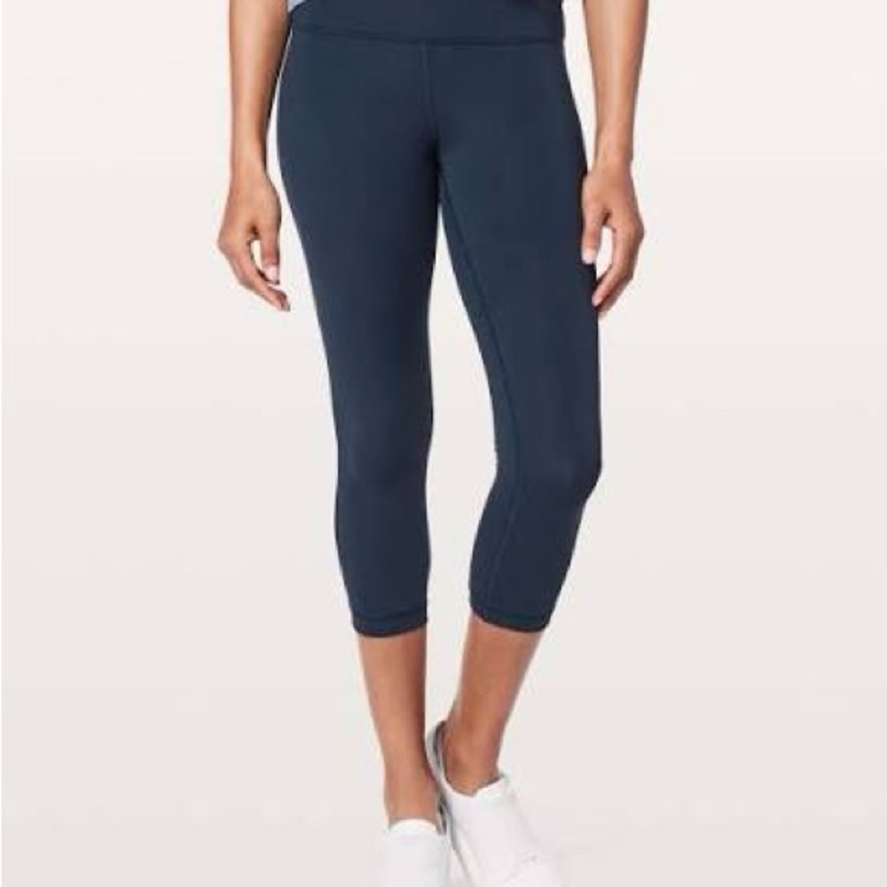 Wunder Under Luxtreme cropped leggings navy